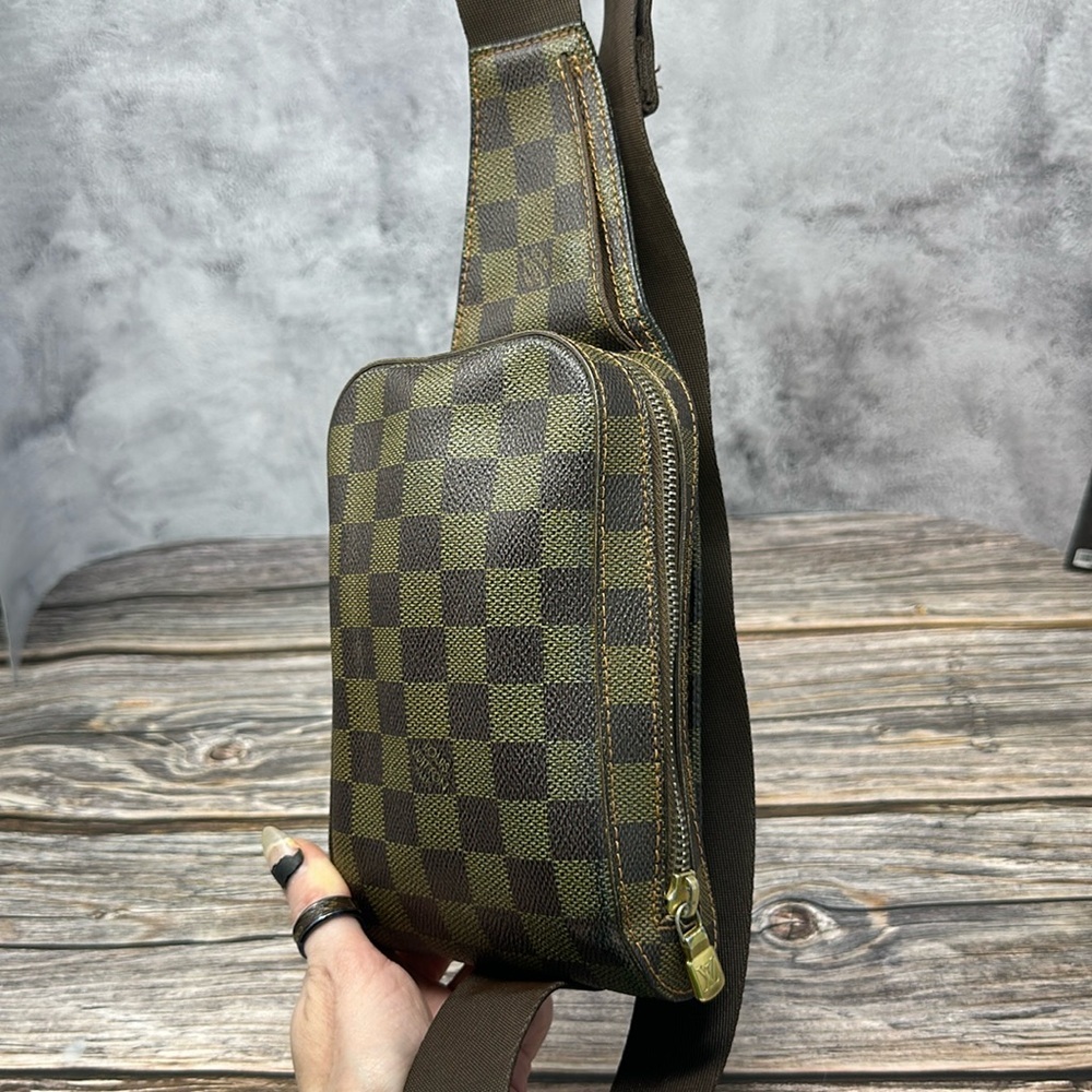 Louis Vuitton Damier Ebene Geronimos Bumbag Sling GUC - Picture 2 of 11